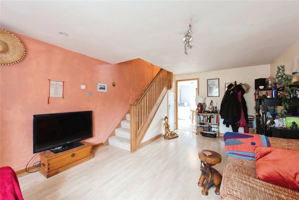 Property photo 1 of 11 Picture No. 02