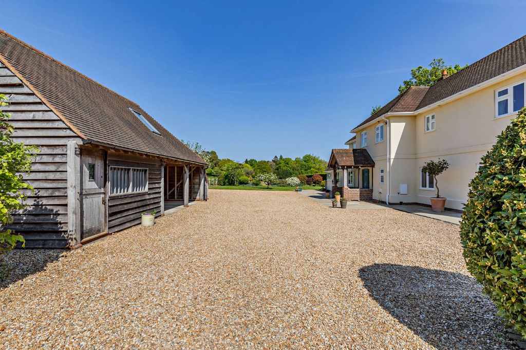 Additional image 20 of 6 bed detached house for saleHewshott Lane, Liphook, Hampshire GU30