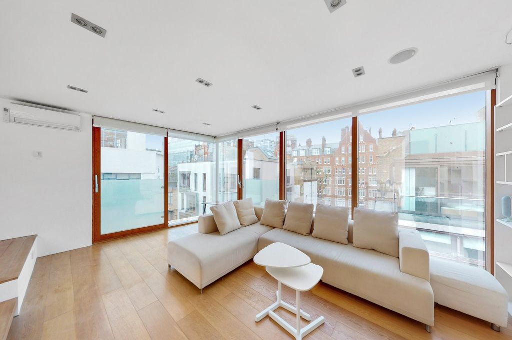 Property photo 3 of 27 Picture No. 22