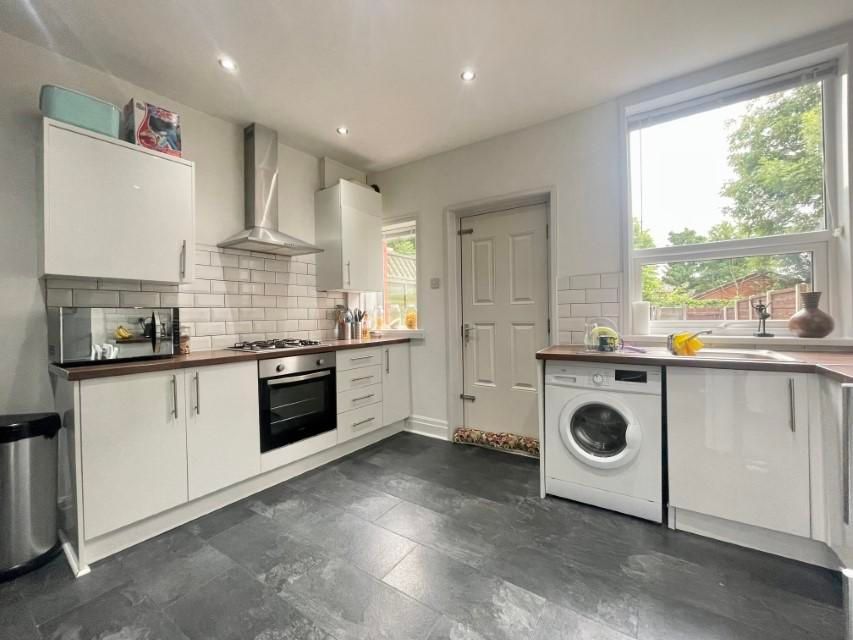Property photo 3 of 11 3