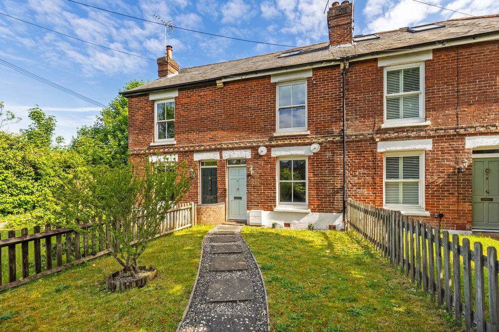 Property photo 1 of 11