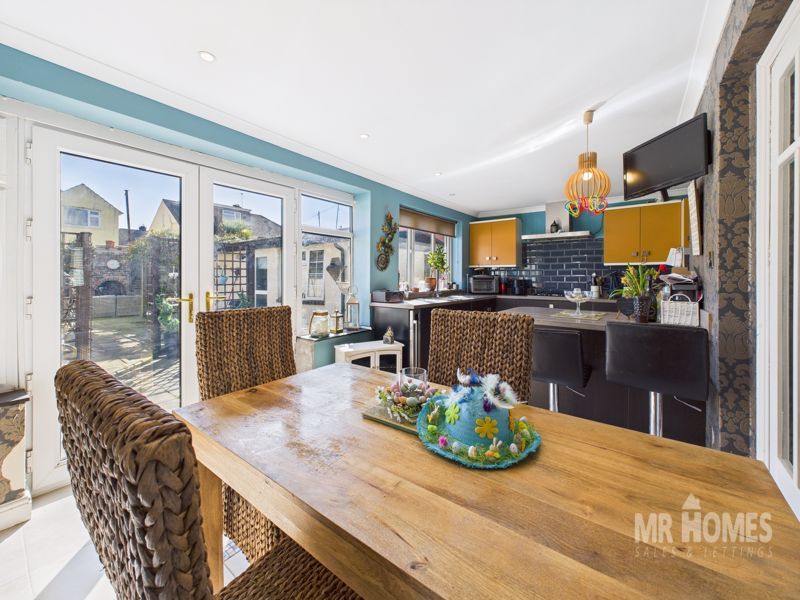 Property photo 2 of 45 Photo 11