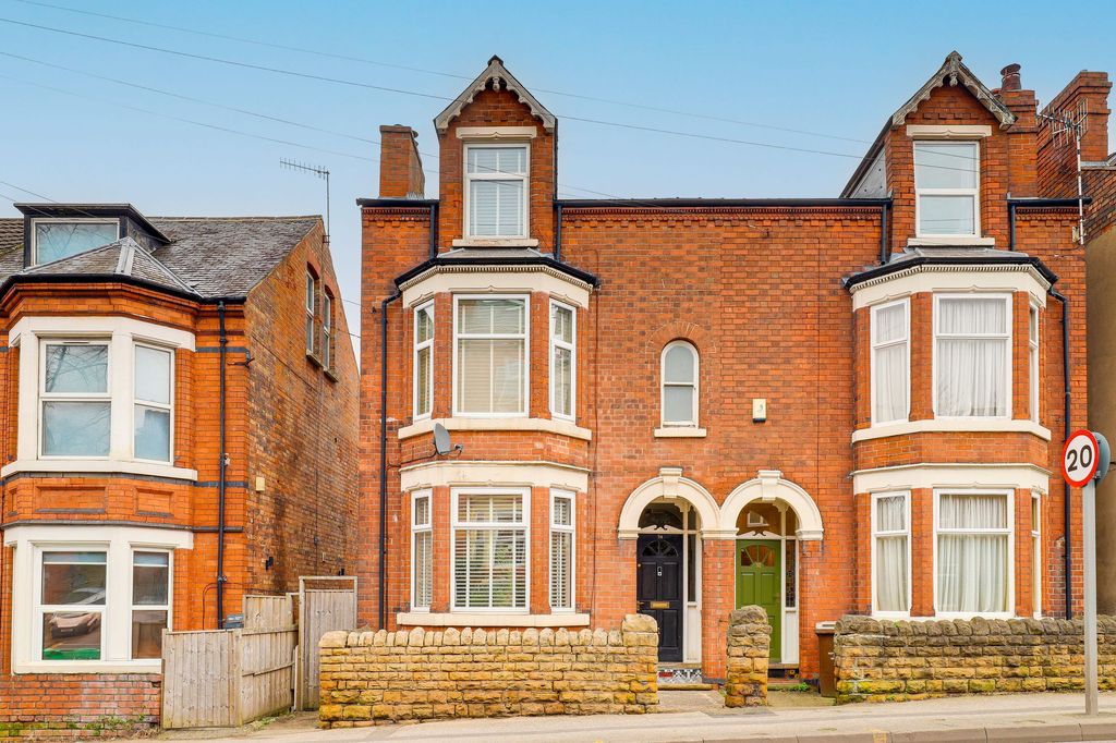 Property photo 1 of 23