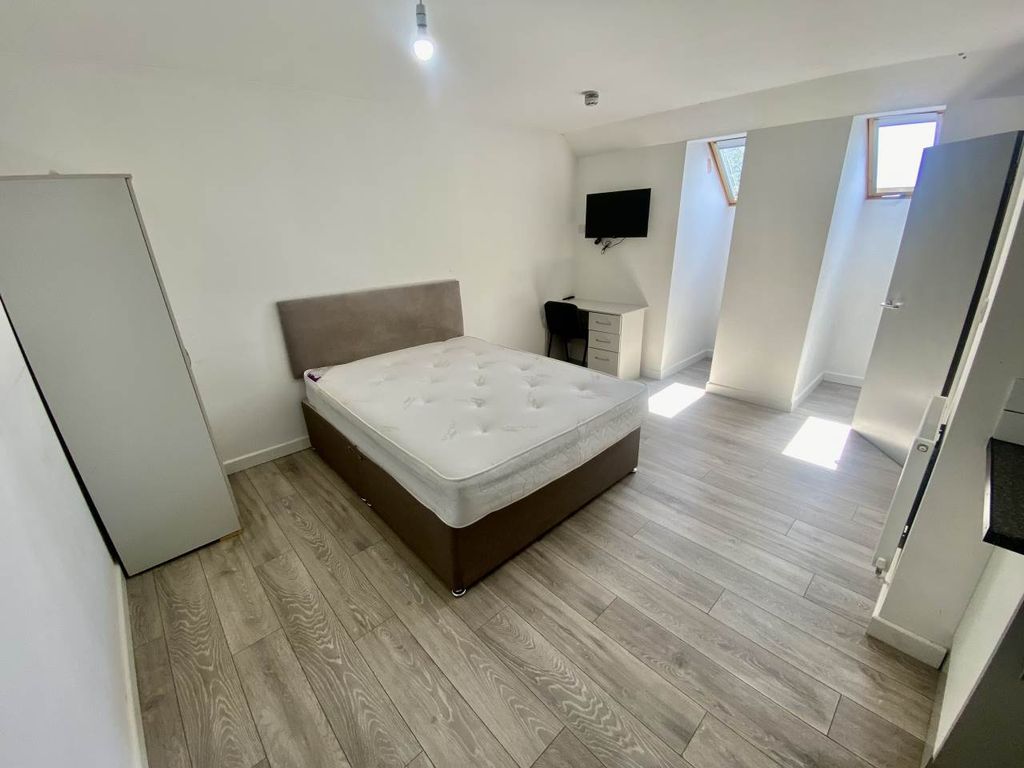 Property photo 2 of 5 Img_5165