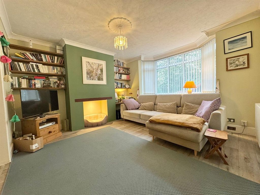 Property photo 2 of 14