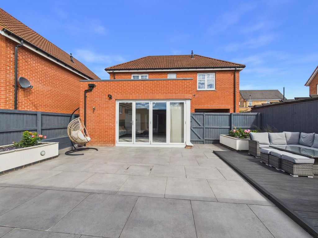 Property photo 1 of 18 Rear Garden