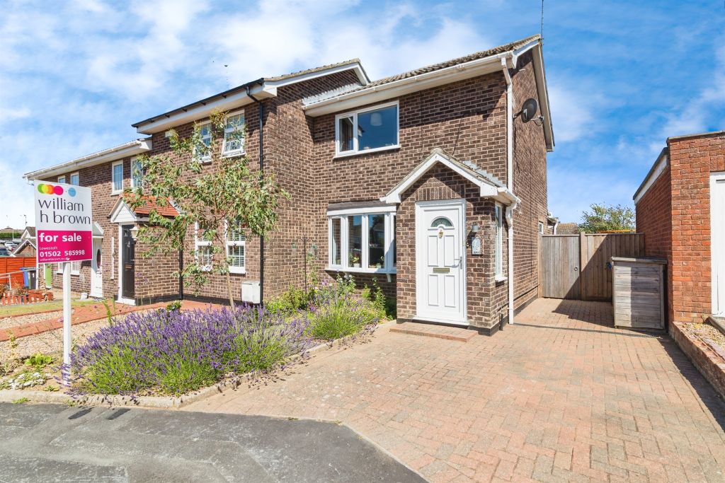 Property photo 1 of 17