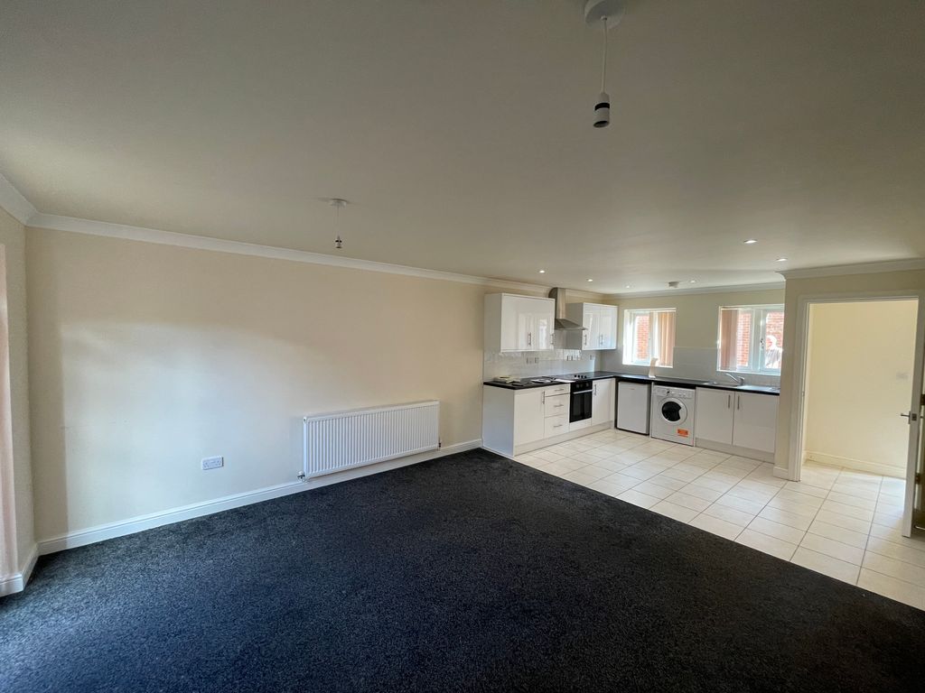 Property photo 3 of 8