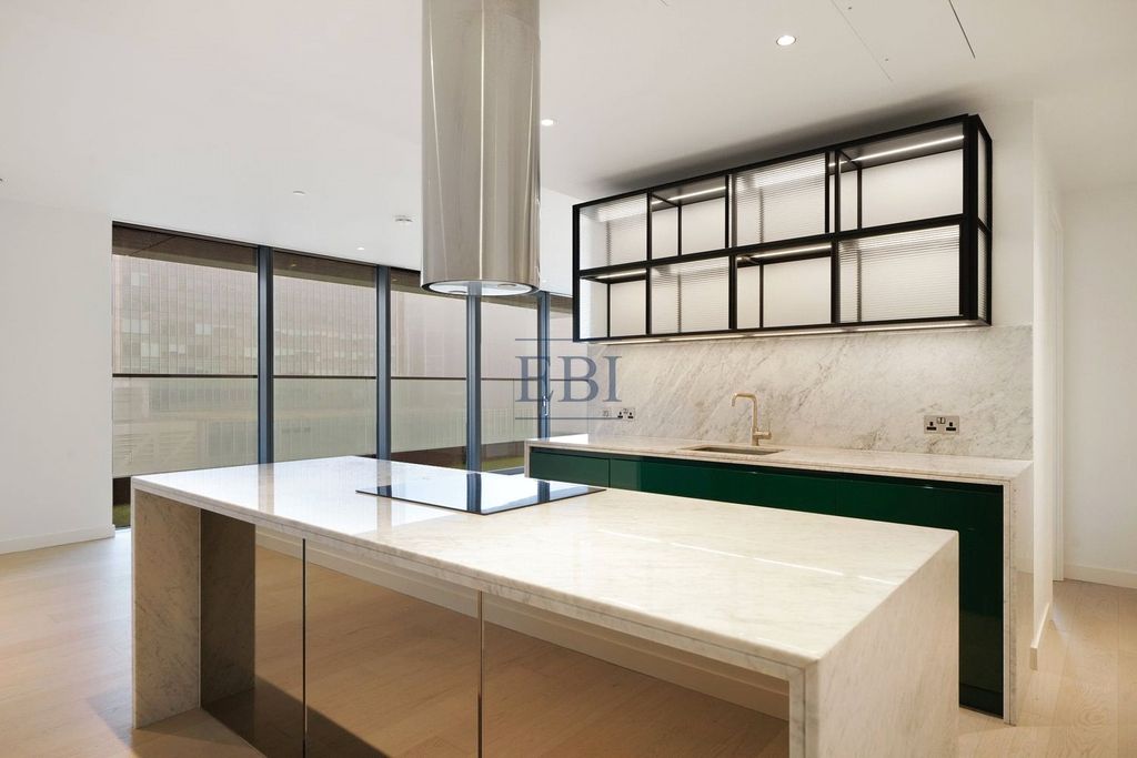 Property photo 3 of 27 Picture No. 05