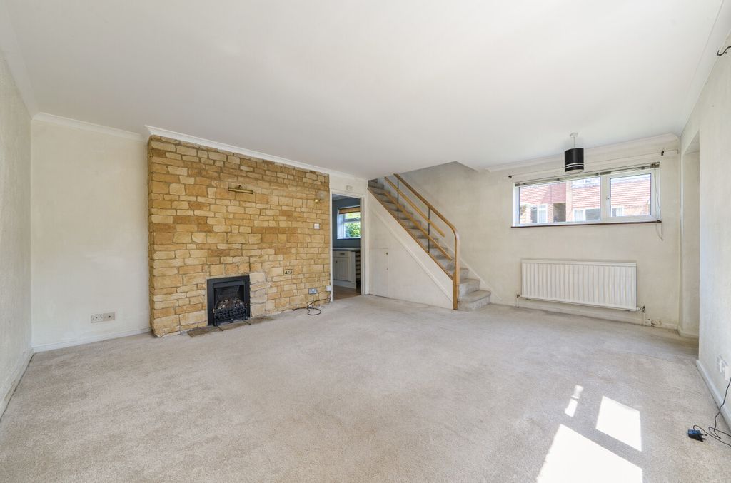 Property photo 2 of 18 1459297-7-6A3543d...