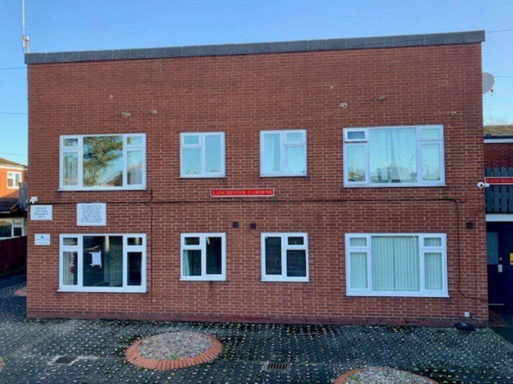 Property photo 1 of 9