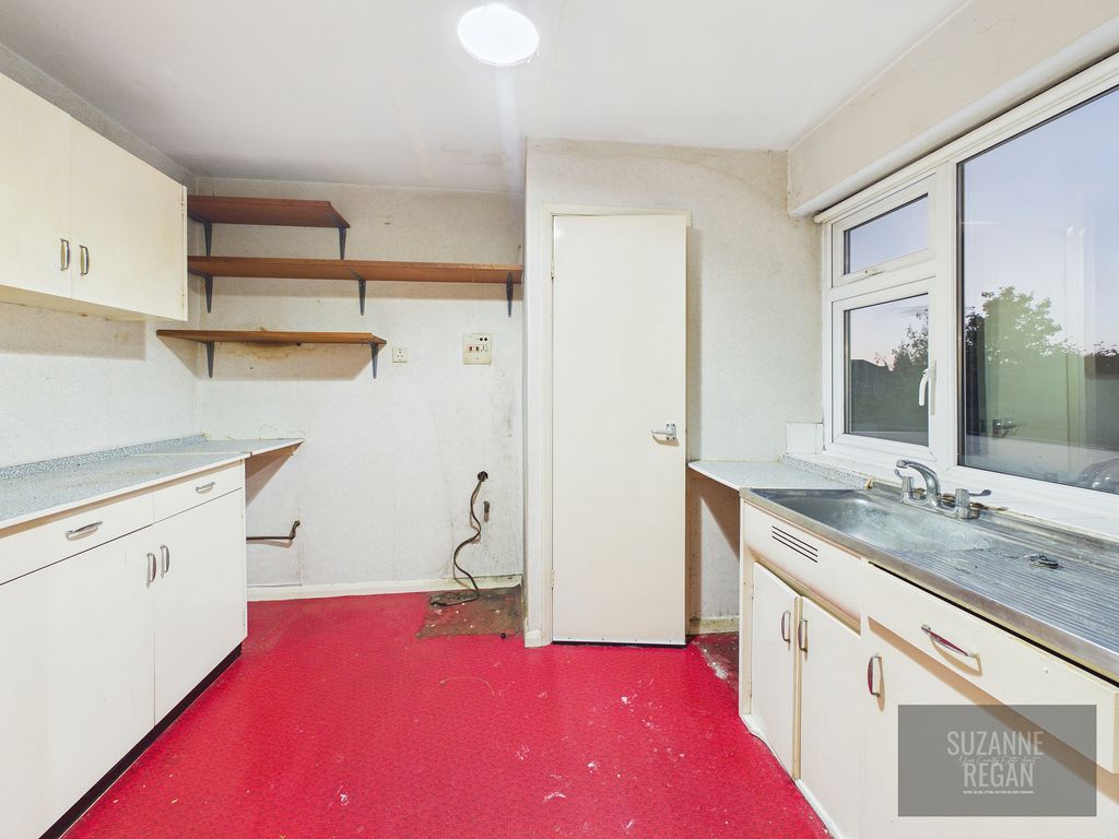 Property photo 3 of 9 Cam05192G0-Pr0384-Still001
