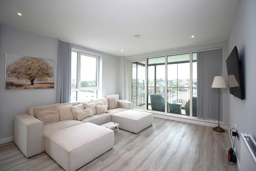 Property photo 1 of 10 Lounge View 1