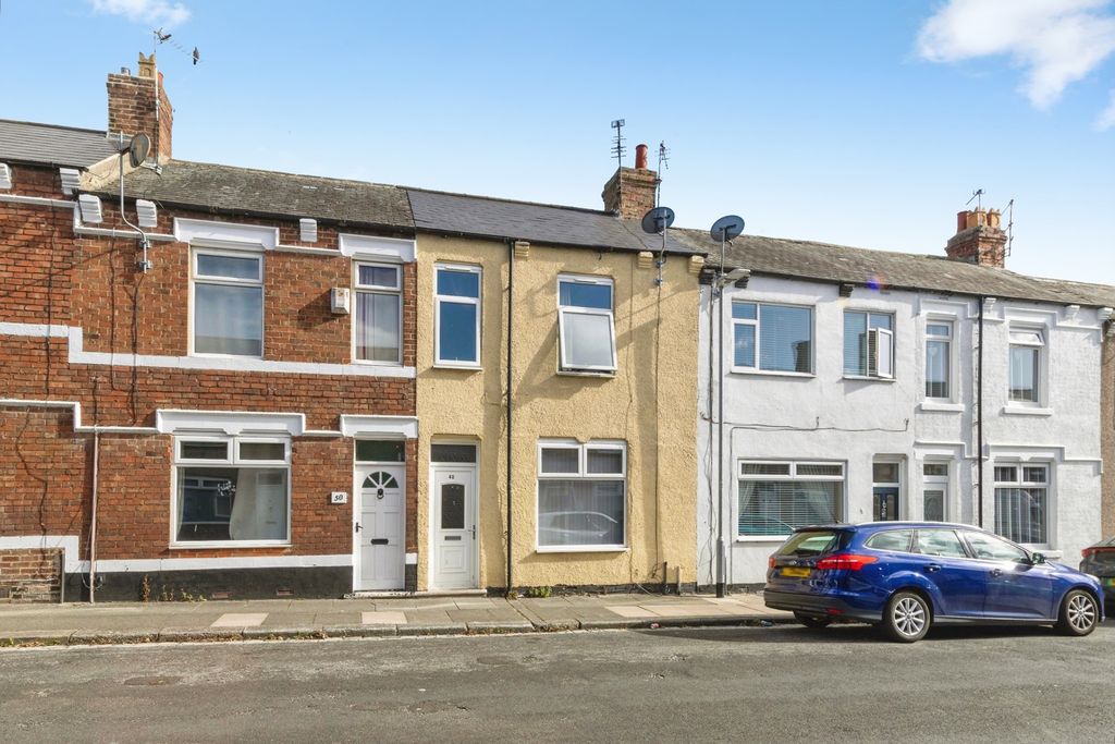 Property photo 2 of 19 Pbox-Img.Jpg