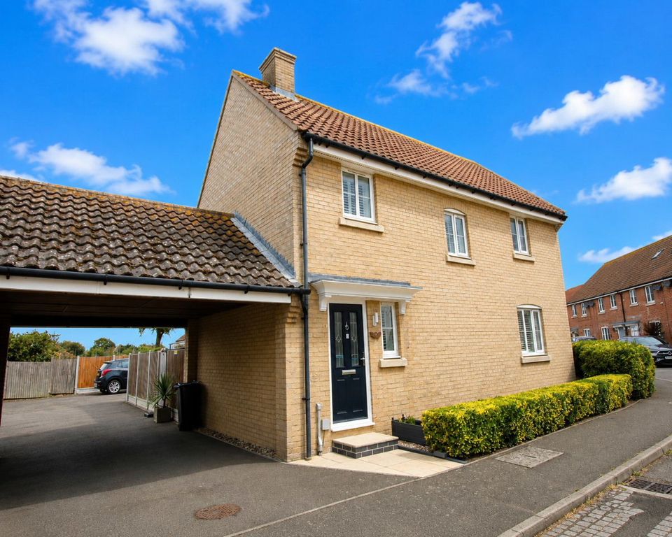 Property photo 1 of 26 Harpers Way, Clacton On Sea