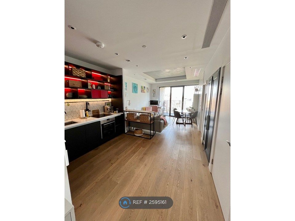 Property photo 2 of 14 Lounge/Kitchen