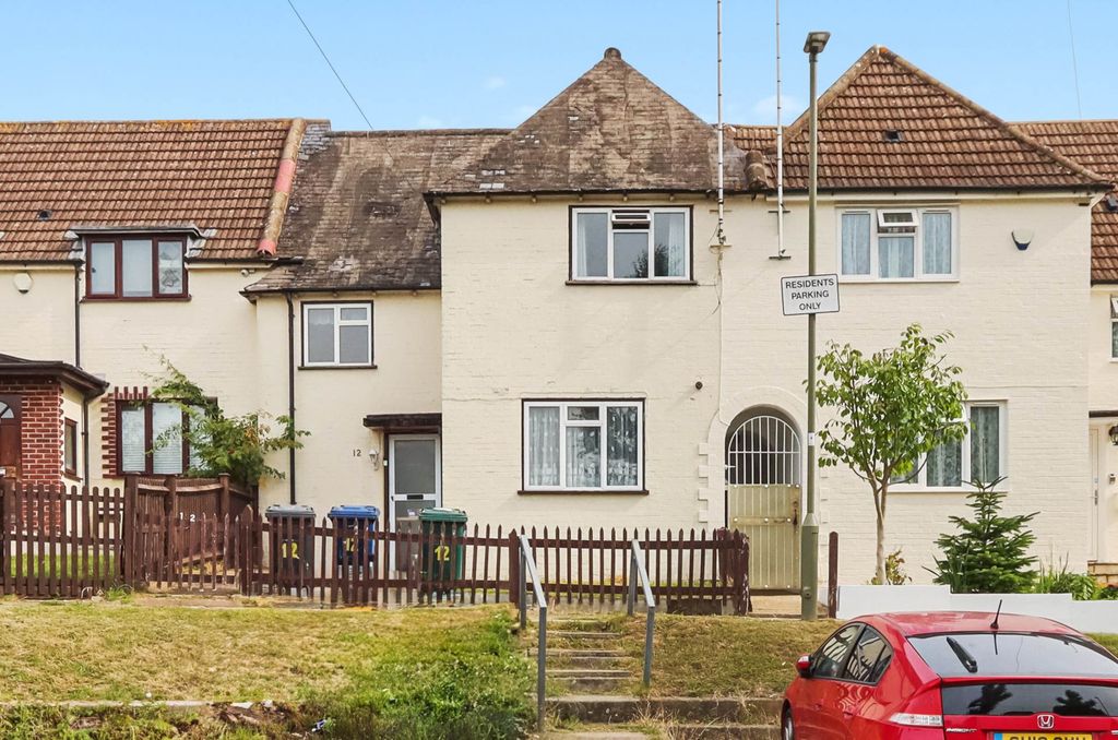 Property photo 1 of 8