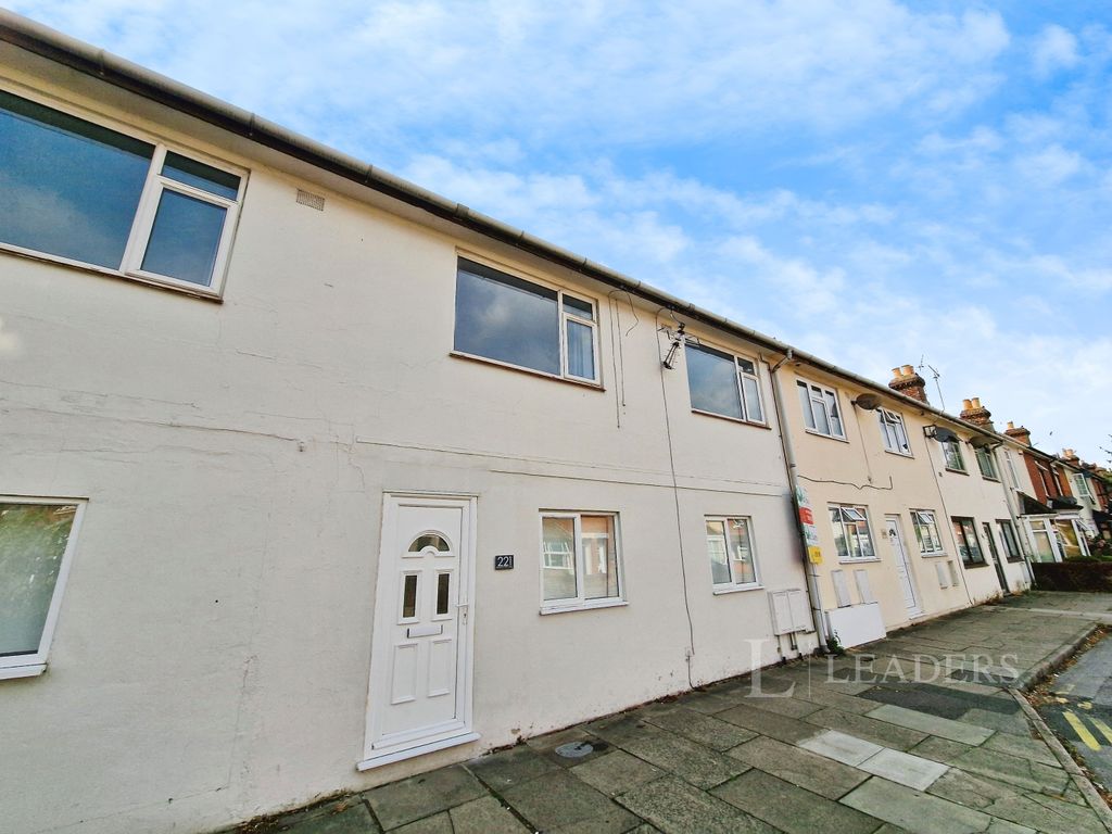 Property photo 1 of 8 External