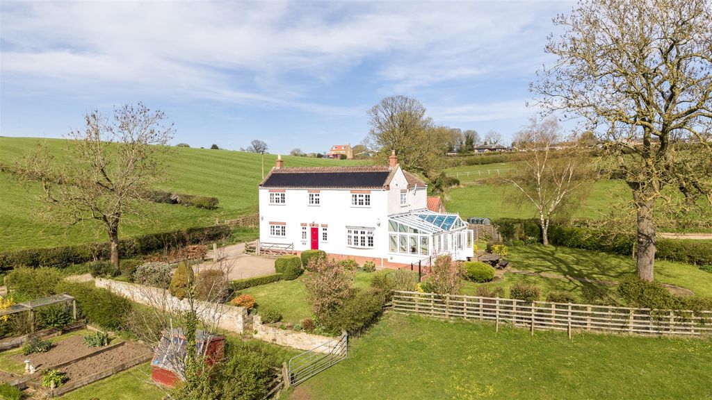 Property photo 1 of 35 Dji_20260407153049_0280_D.Jpg