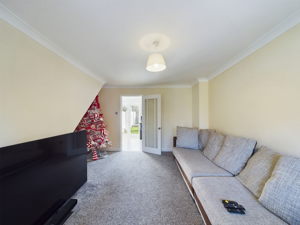 Property photo 3 of 14 Cam02023G0-Pr0120-Still002