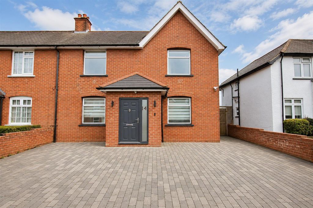 Property photo 1 of 19 De928d21-7E33-454F-8E19-69Dbb2A27Ca3.Png