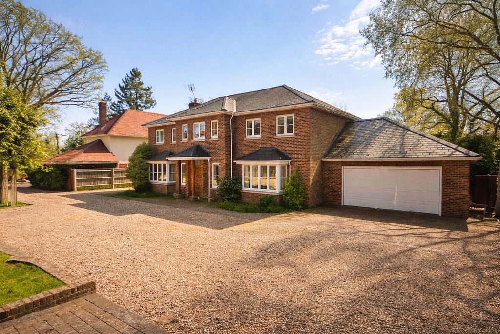 Property photo 1 of 22