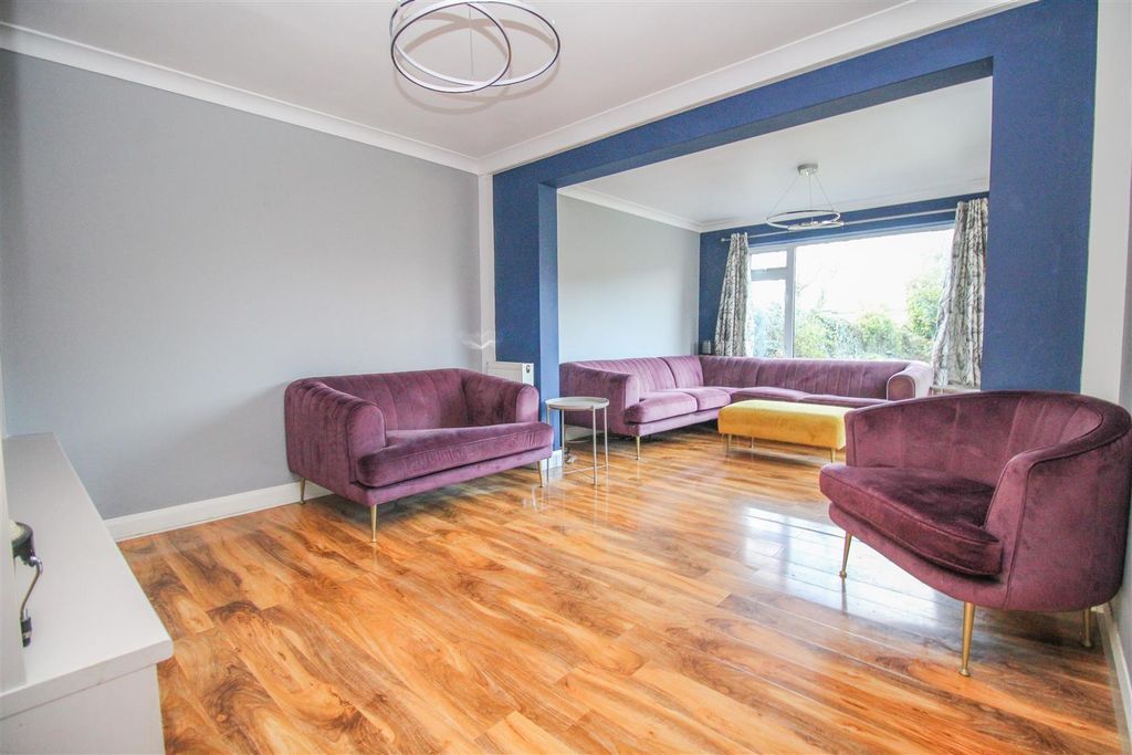 Property photo 2 of 18 Img_9339.Jpg