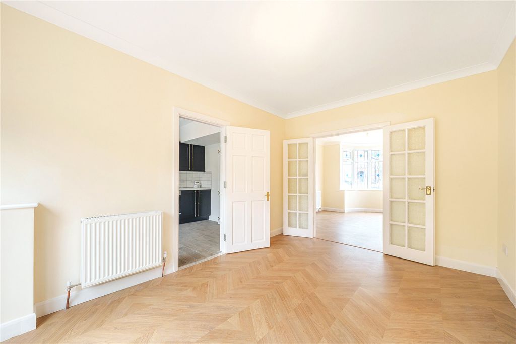 Property photo 3 of 17 Picture No. 28