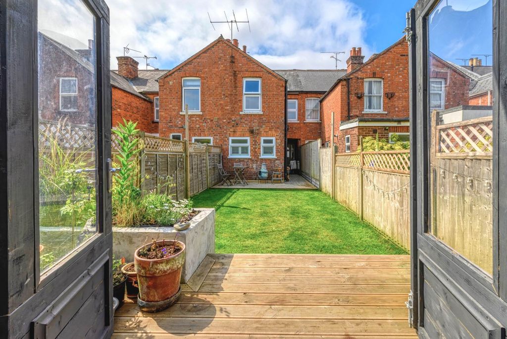 Property photo 2 of 26