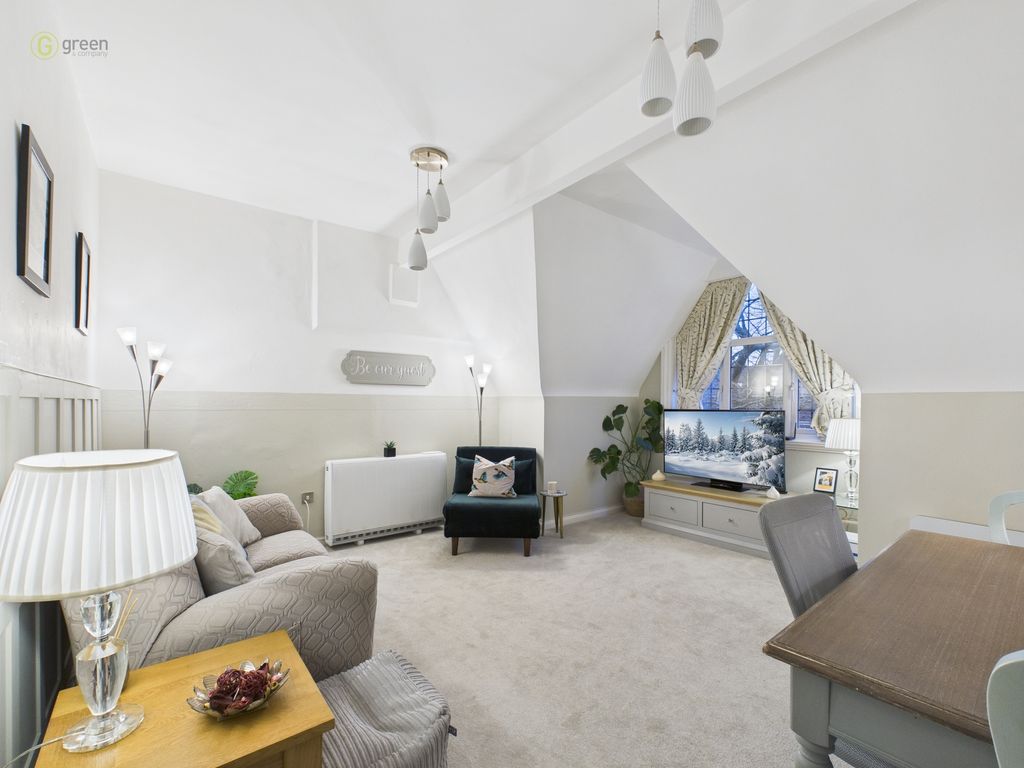 Property photo 3 of 8 Cam03830G0Pr0255Still009