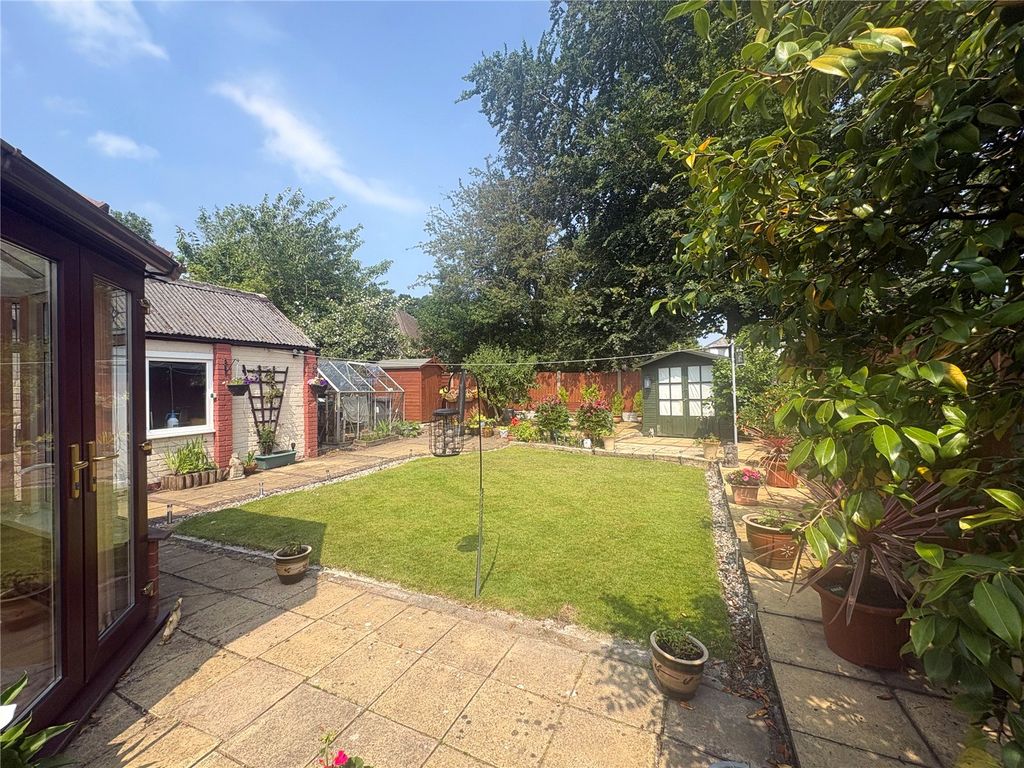 Property photo 2 of 15 Picture No. 03