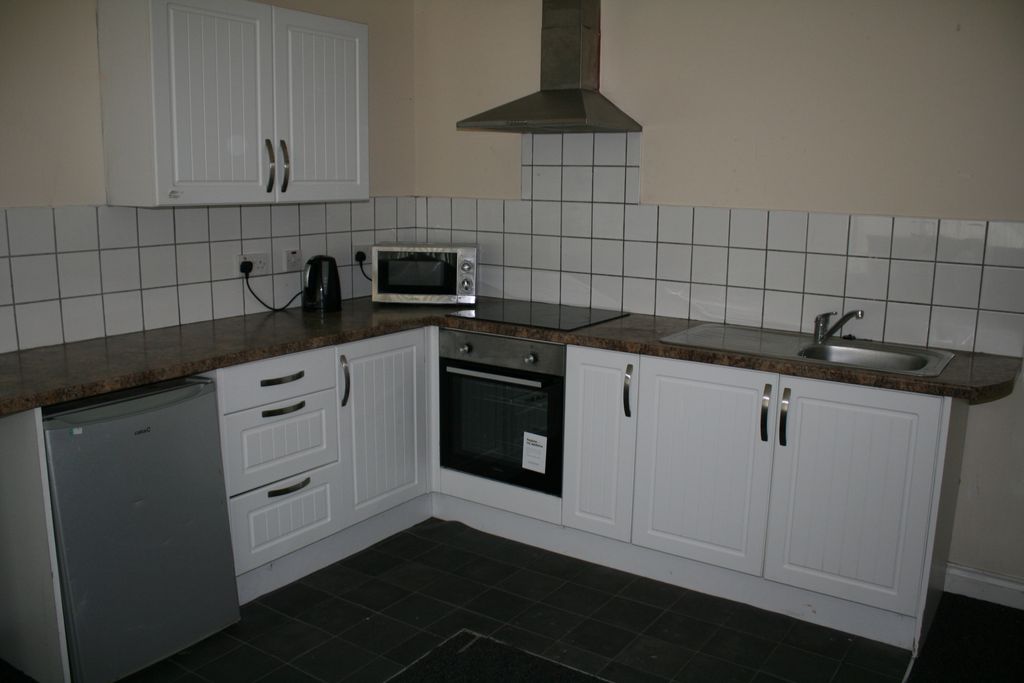 7 bed shared accommodation to rent