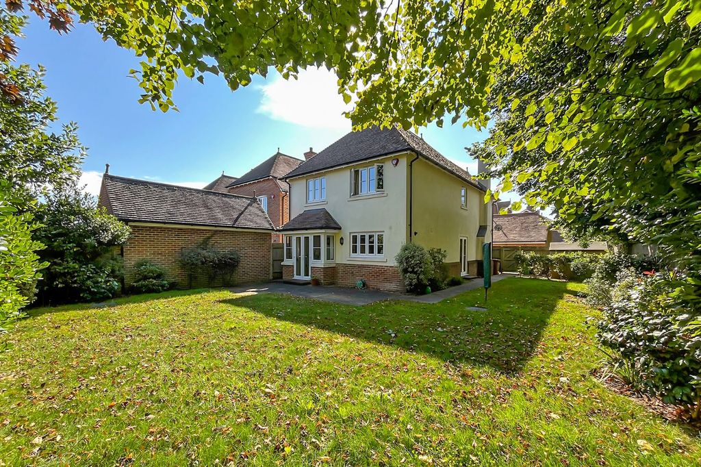 Property photo 2 of 20 Picture No. 21
