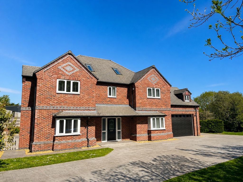Property photo 1 of 42 Picture No. 81