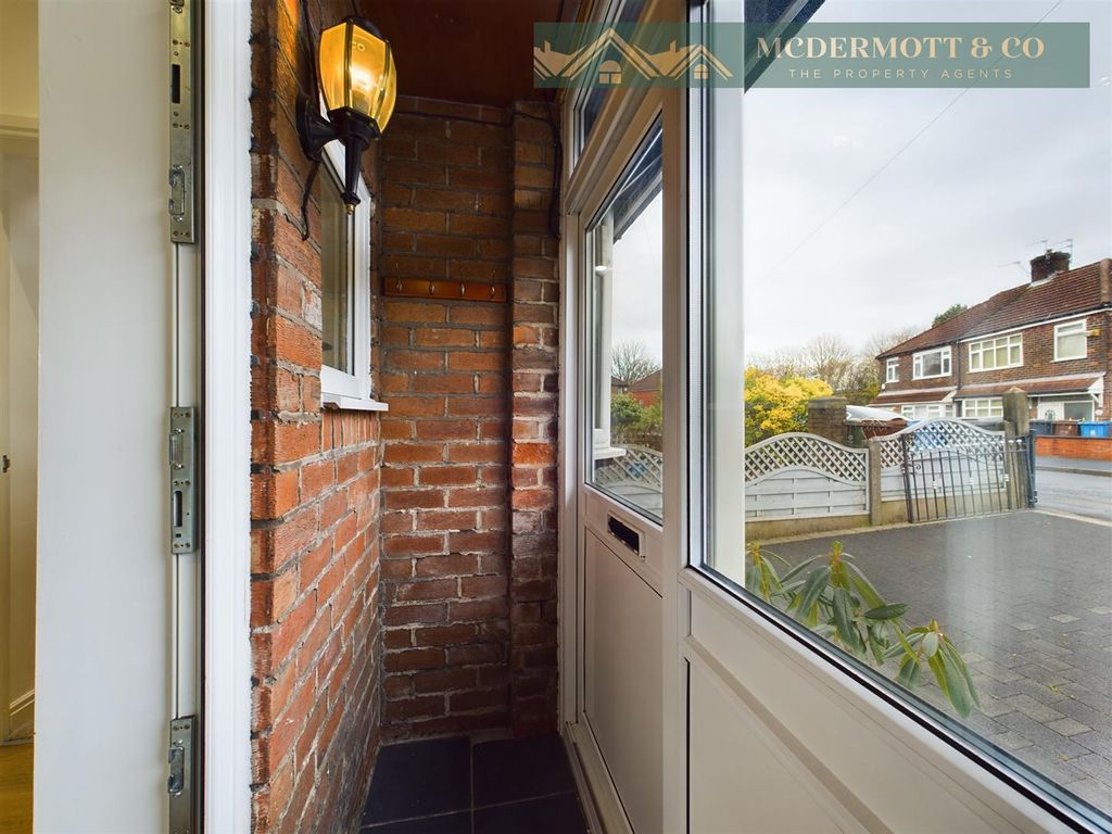 Property photo 3 of 34 Entrance Porch
