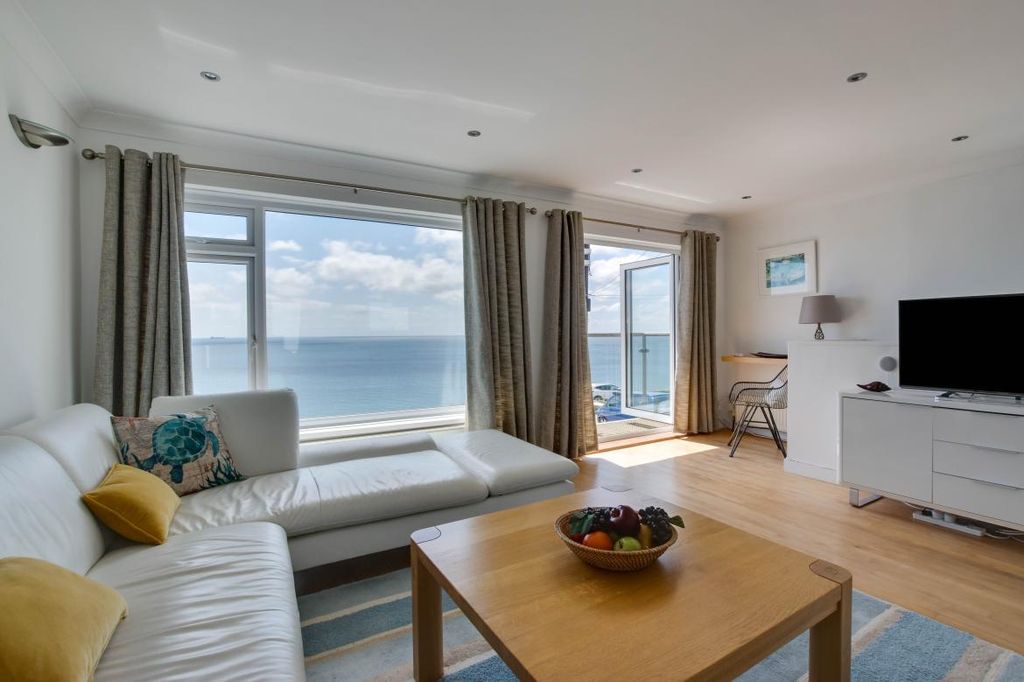 Property photo 1 of 24 Neptune Lounge 2.Jpg