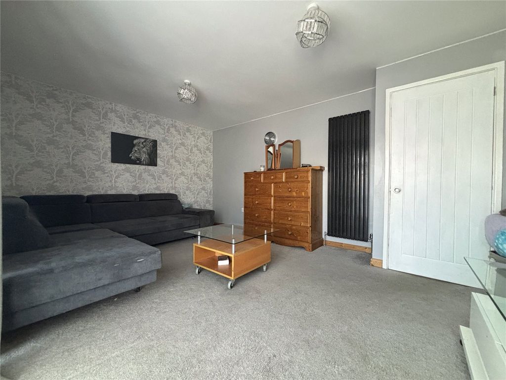 Property photo 3 of 14 Picture No. 11