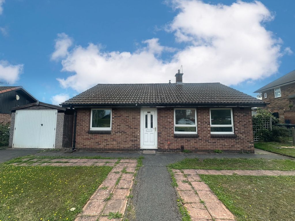 Property photo 1 of 10 Front