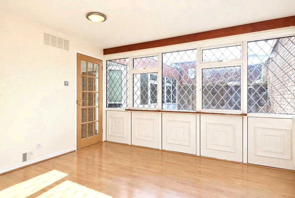 Property photo 3 of 6 Picture No. 05