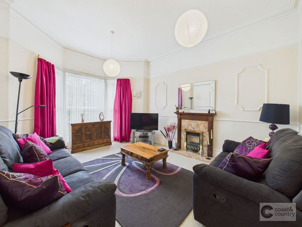 Property photo 2 of 26