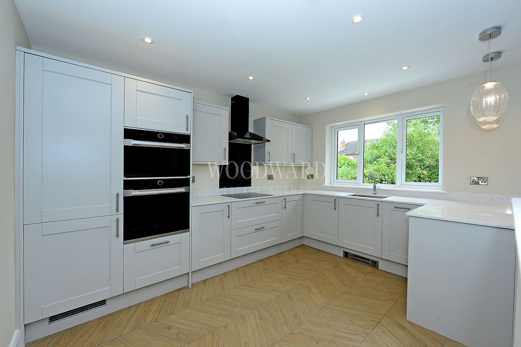Property photo 2 of 12 Cnl_9659