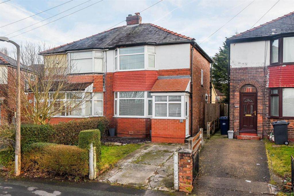 Property photo 1 of 17 Front External