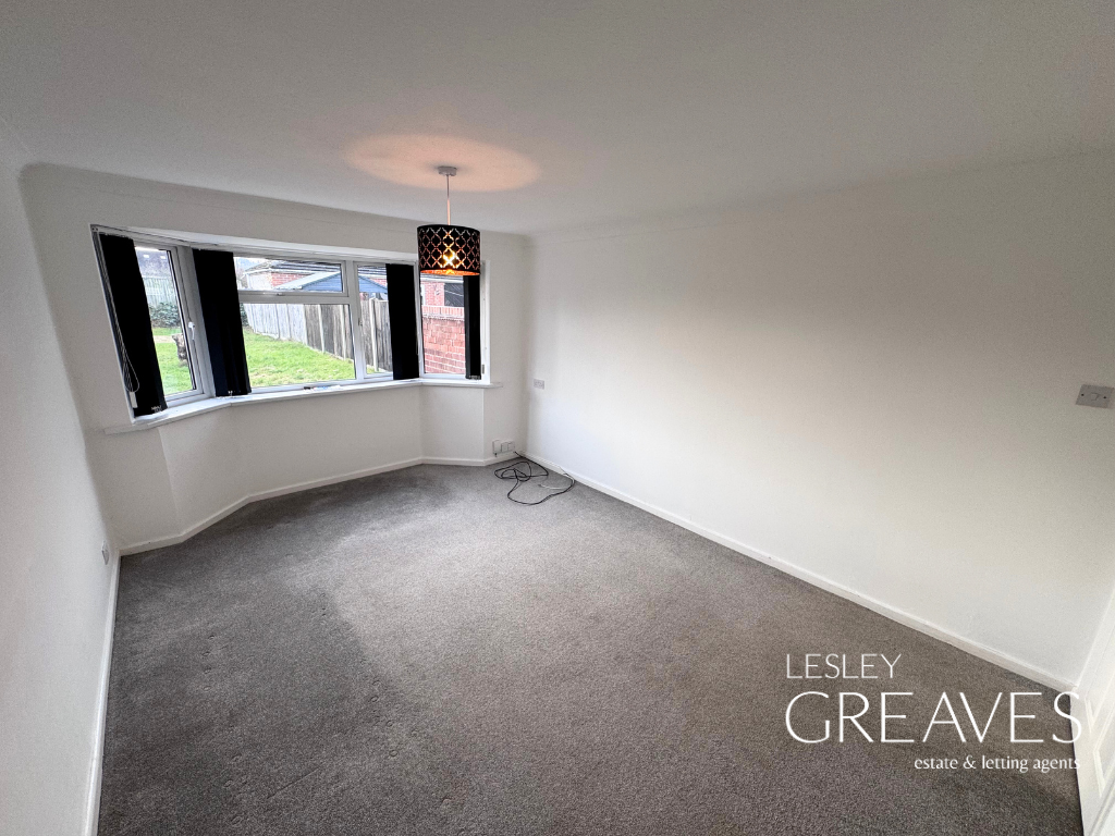 Property photo 2 of 10 Living Room