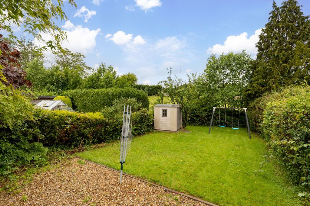 Property photo 2 of 22
