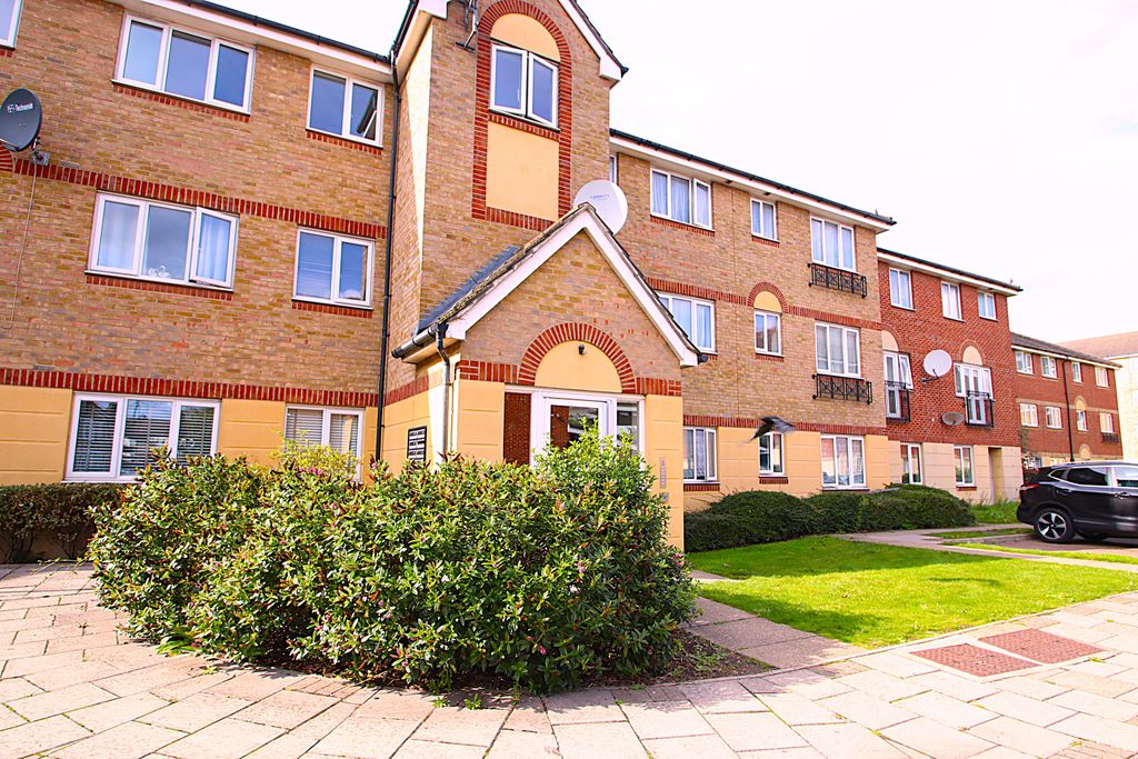 Property photo 3 of 4