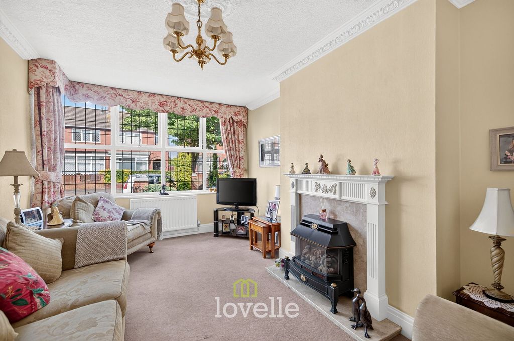 Property photo 3 of 24