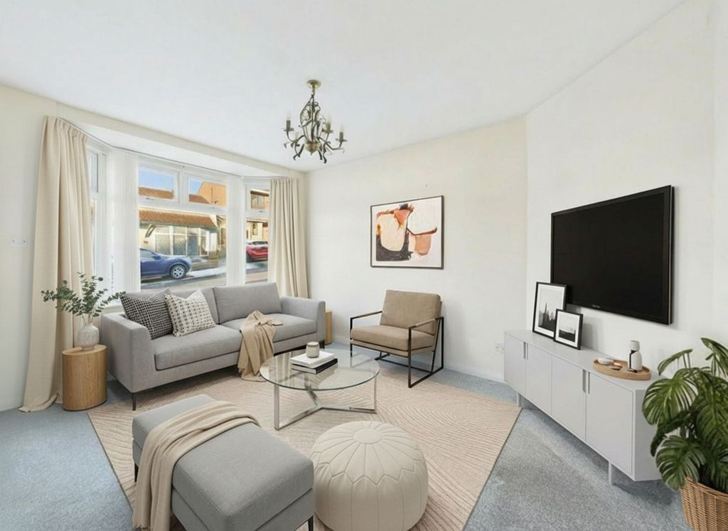 Property photo 2 of 18 Lounge (Virtually Furnished)