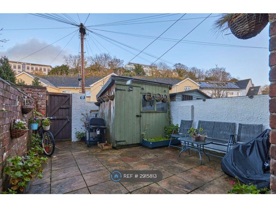 Property photo 3 of 9