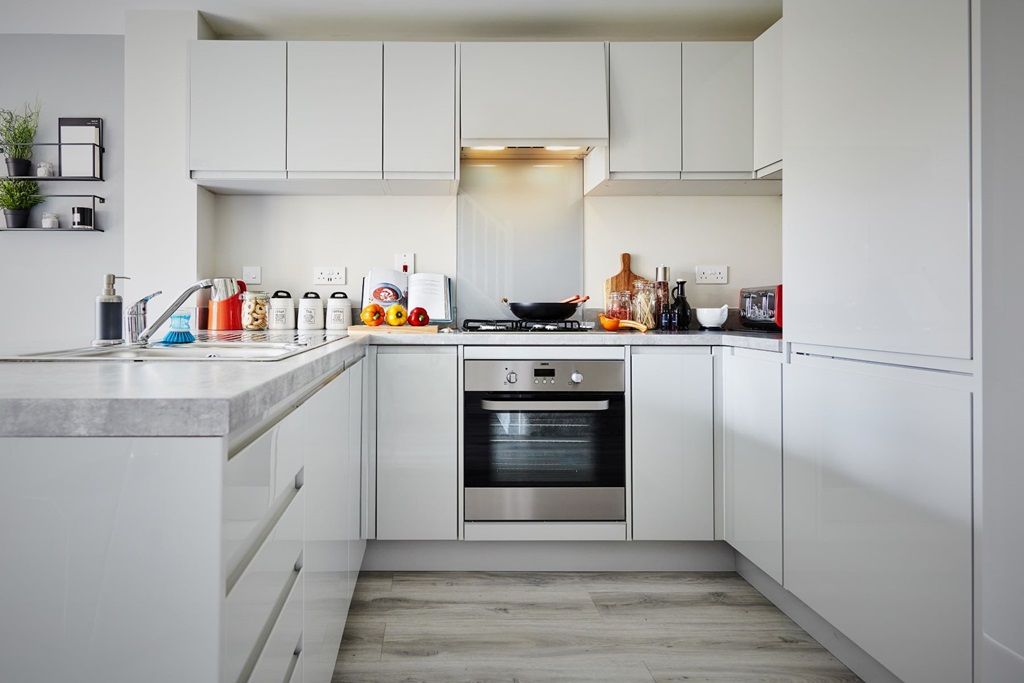 Property photo 2 of 9 Spacious Open Plan Kitchen