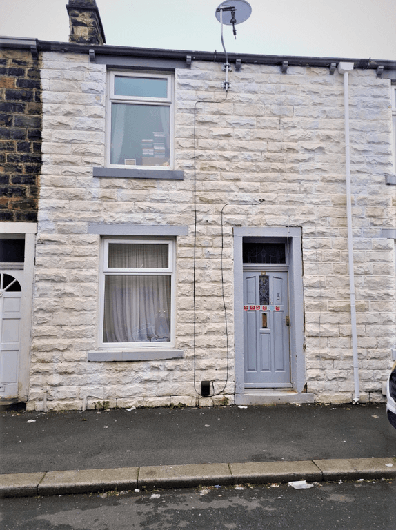 Property photo 1 of 1